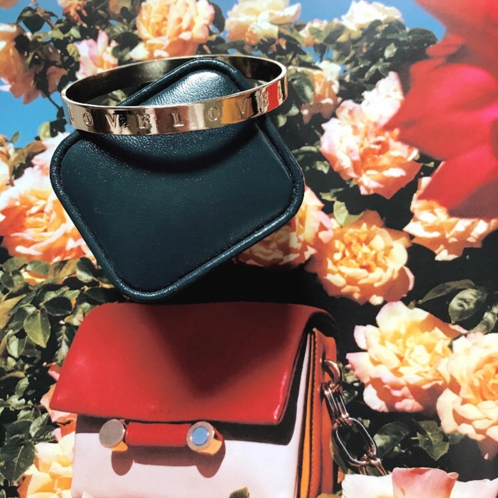 LOVE Bangle-Silver - Picture 6 of 11